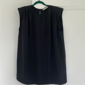 Black Sleeveless Shift Dress